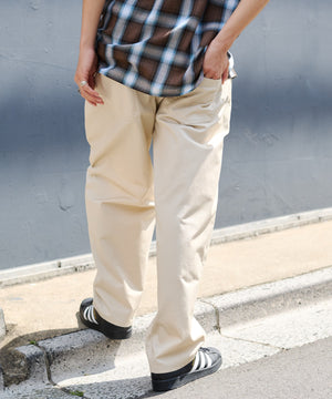 ベージュ モデル:178㎝ Lサイズ着用