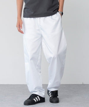 ホワイト モデル：180cm L着用