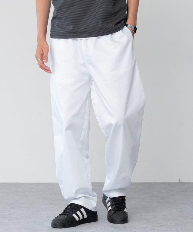 ホワイト モデル：180cm L着用