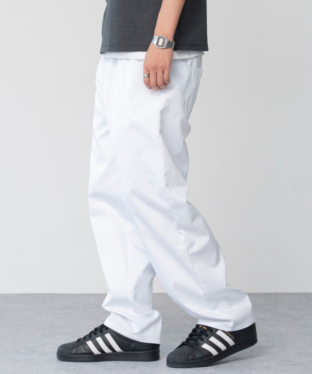 ホワイト モデル：180cm L着用