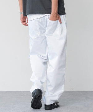 ホワイト モデル：180cm L着用