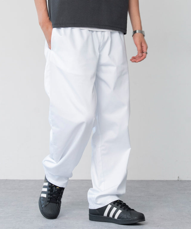 ホワイト モデル：180cm L着用