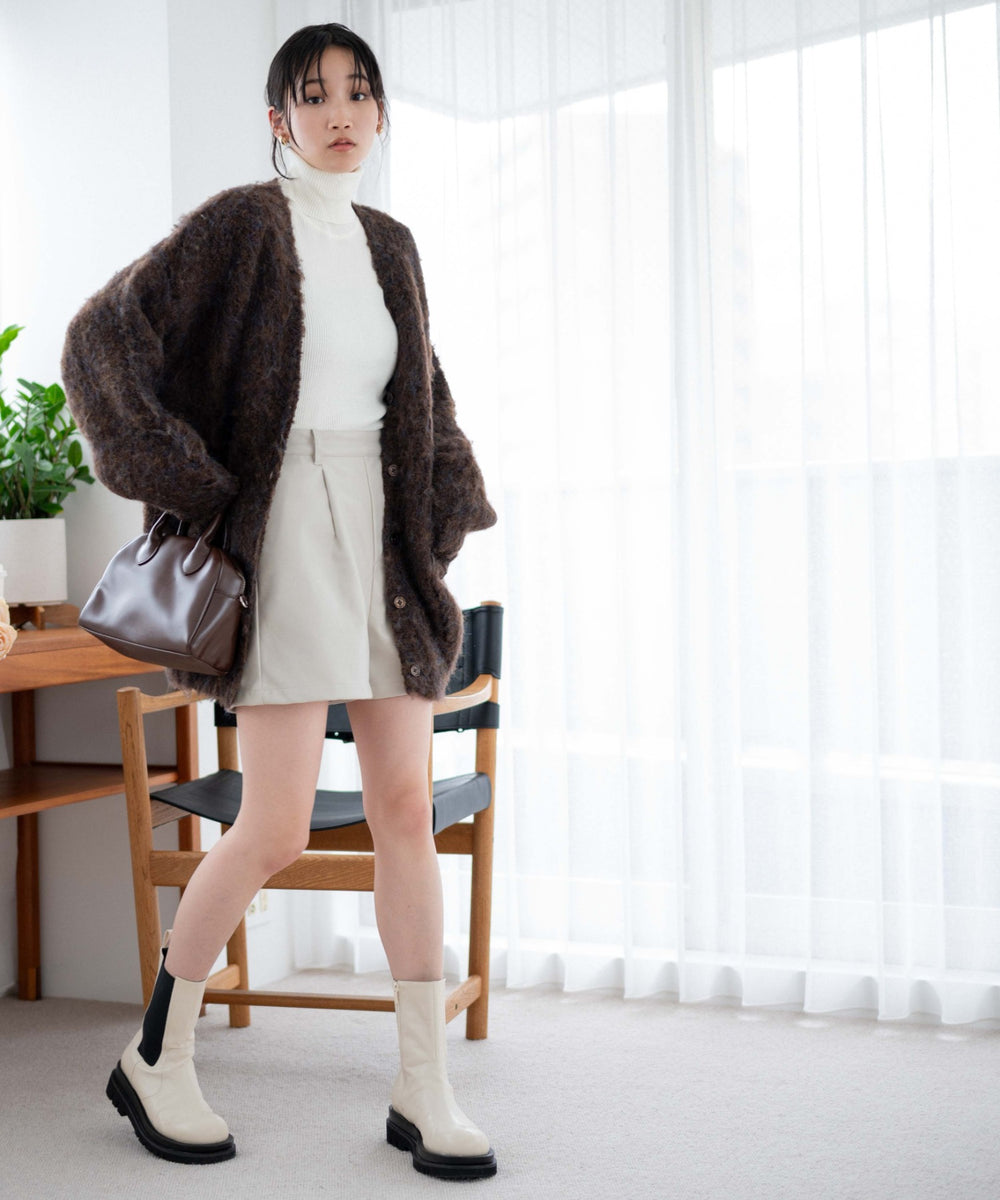 グレージュ　モデル:165cm M着用