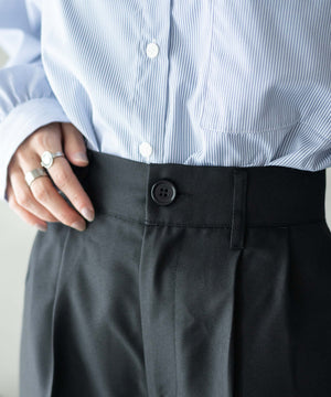 ハイウエストセンタープレスワイドパンツ