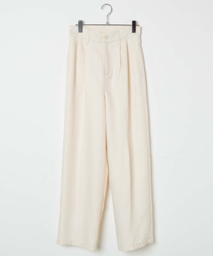 ホワイトアイボリー