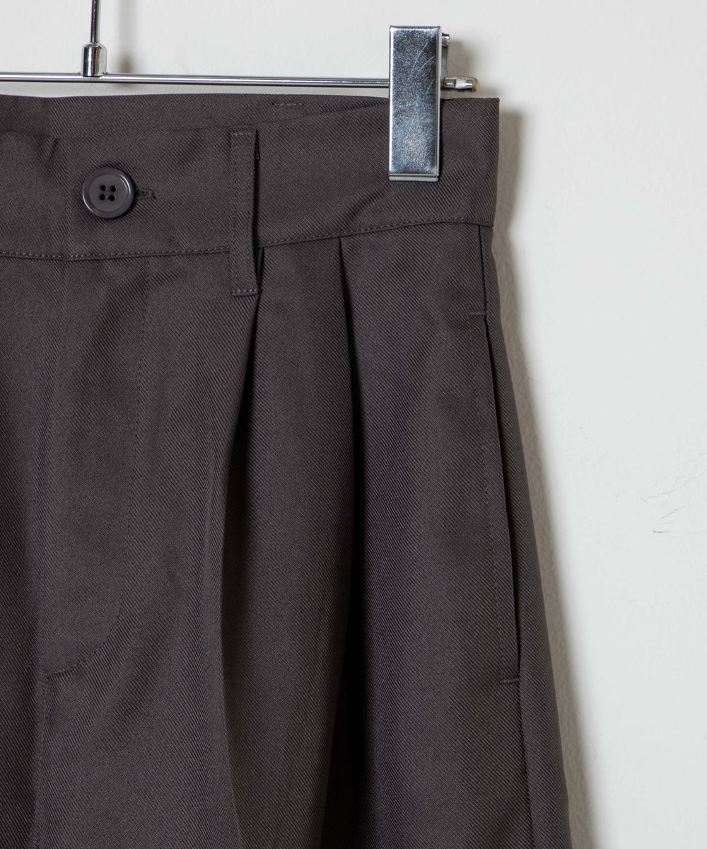 ハイウエストセンタープレスワイドパンツ