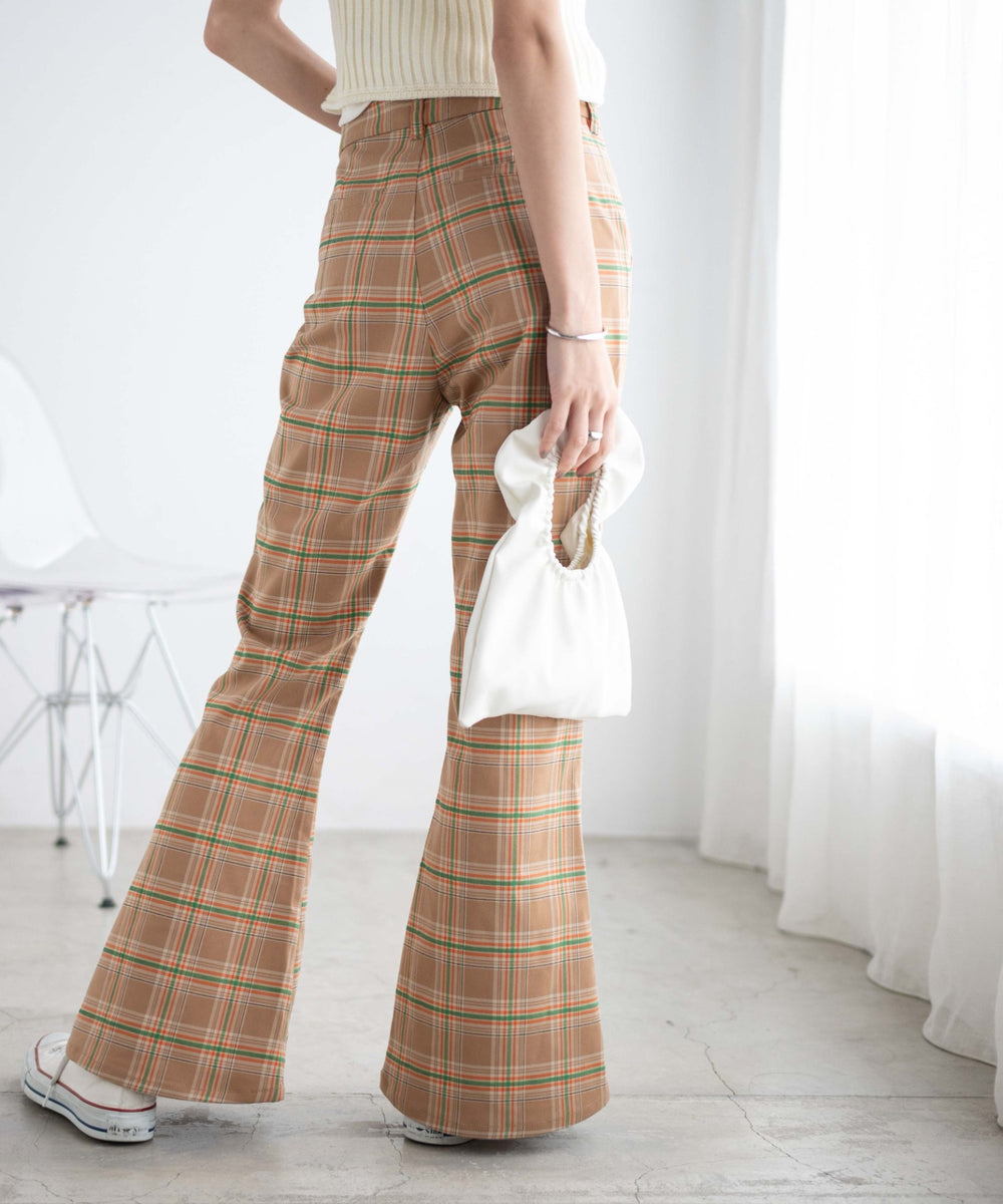 ベージュチェック　モデル:162cm F着用