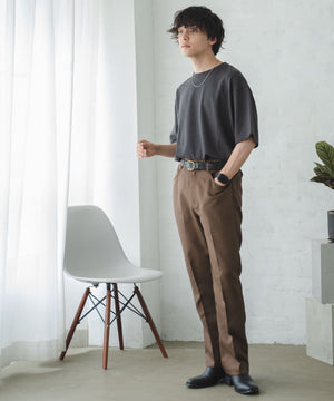 ブラウン モデル : 175cm L着用