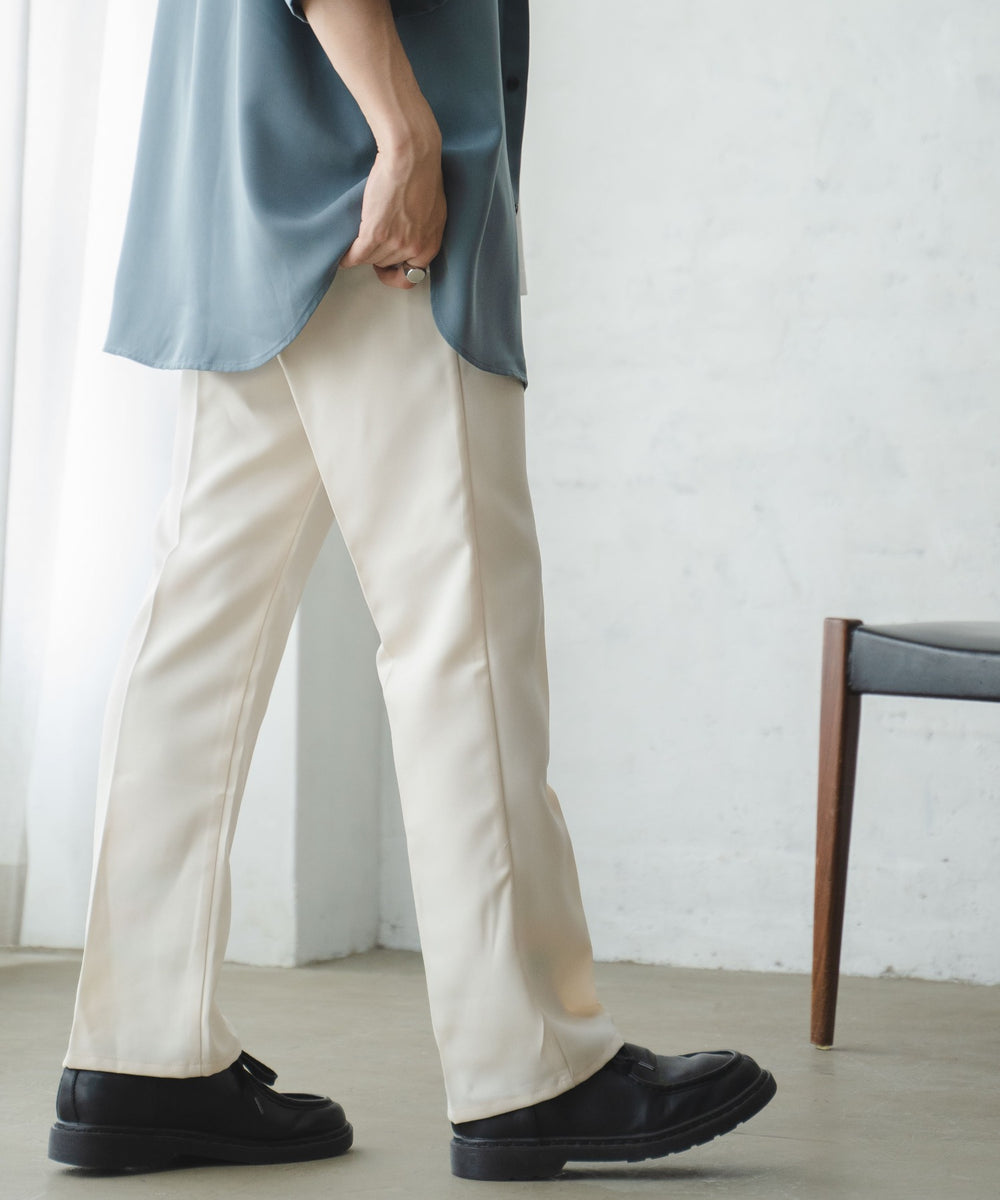 ホワイトアイボリー モデル : 175cm L着用