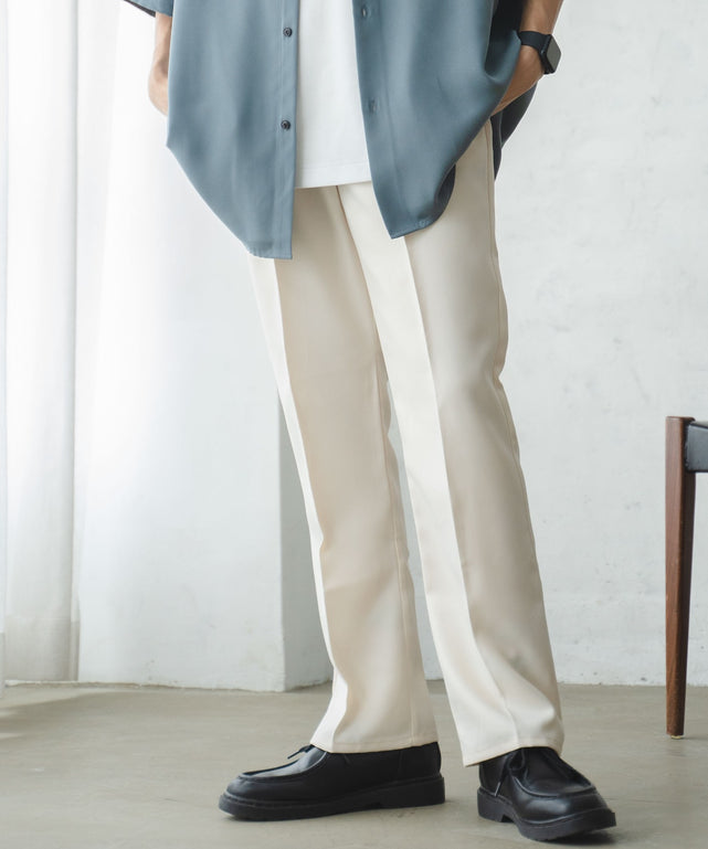 ホワイトアイボリー モデル : 175cm L着用