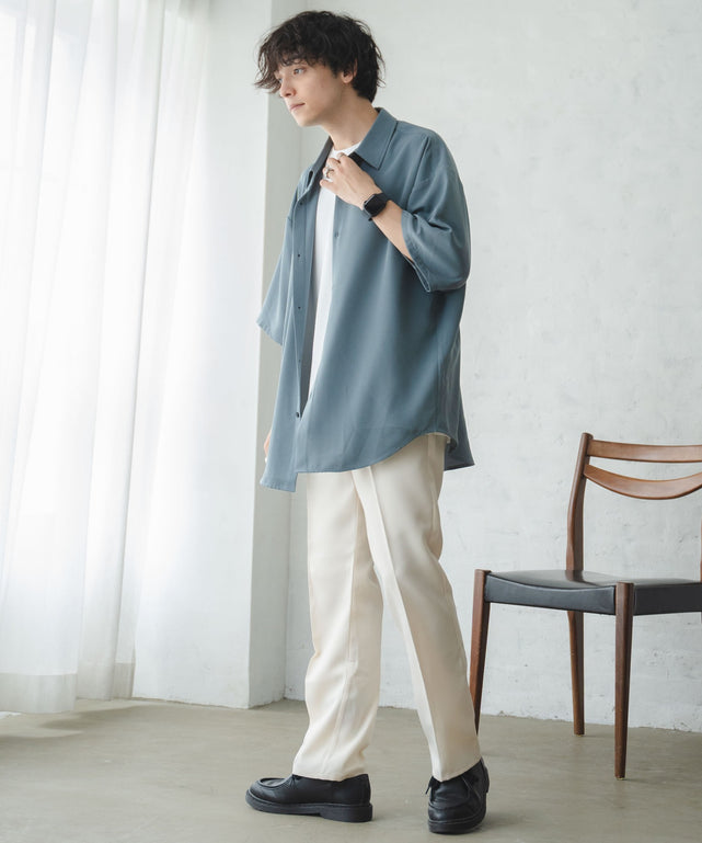 ホワイトアイボリー モデル : 175cm L着用