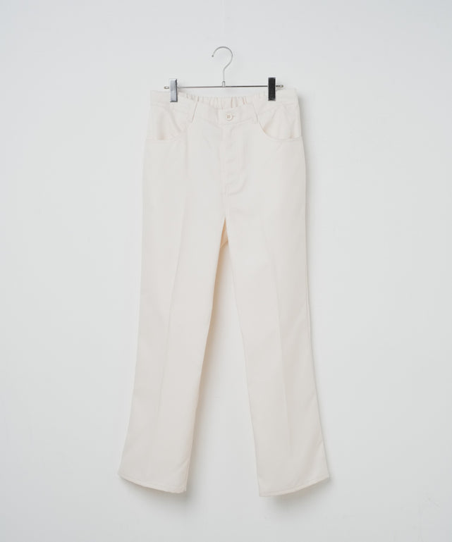 ホワイトアイボリー