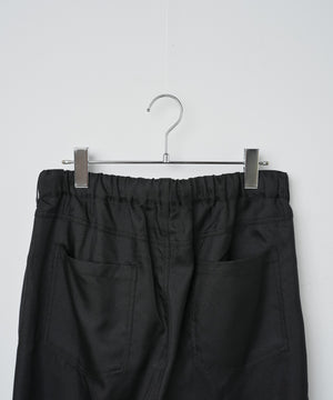 セミフレアスラックス