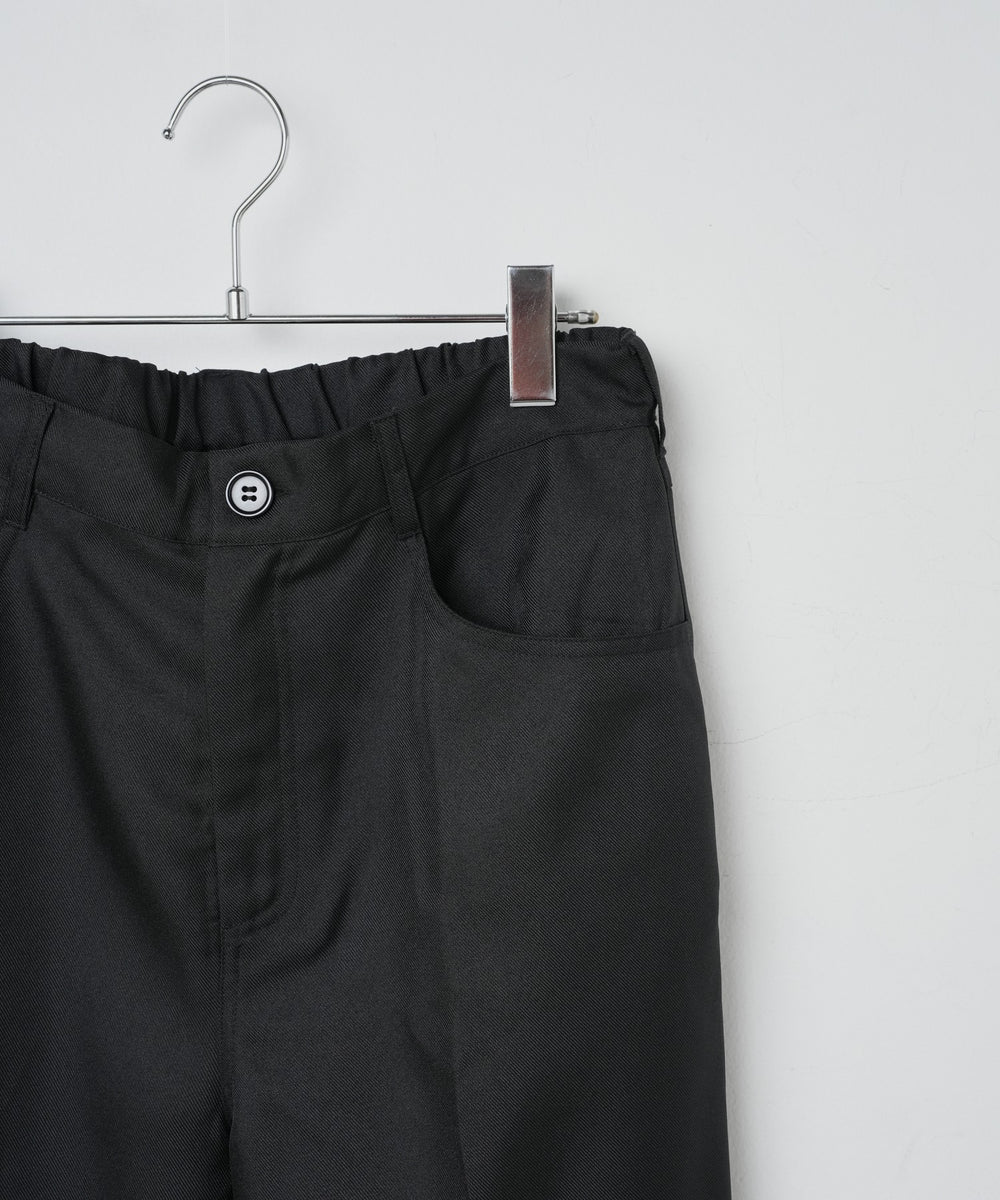 セミフレアスラックス