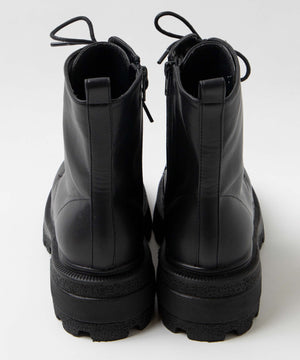 レースアップショートブーツ