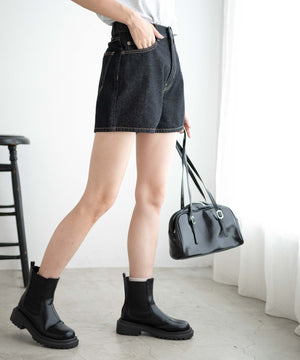 ブラック　モデル:161cm M着用