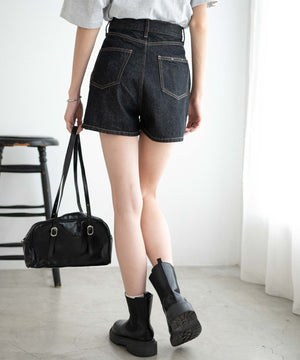 ブラック　モデル:161cm M着用