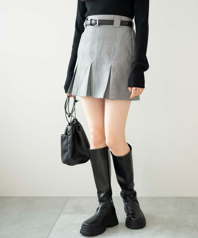 グレー系チェック1　モデル:163cm F着用