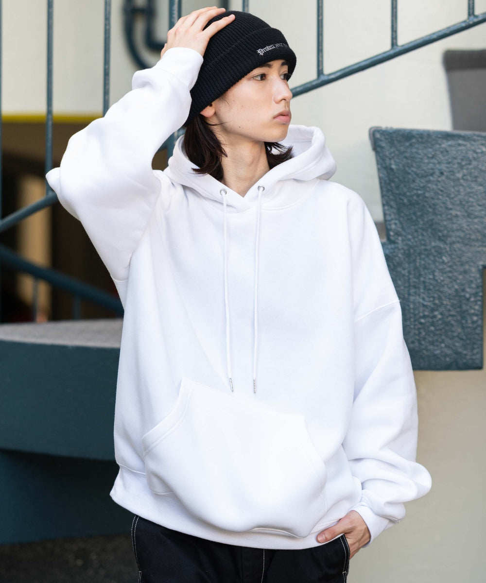 ホワイト モデル：175cm L着用