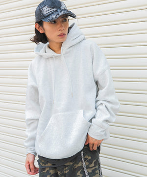 グレー モデル：182cm L着用