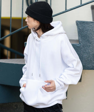 ホワイト モデル：175cm L着用