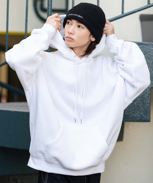 ホワイト モデル：175cm L着用