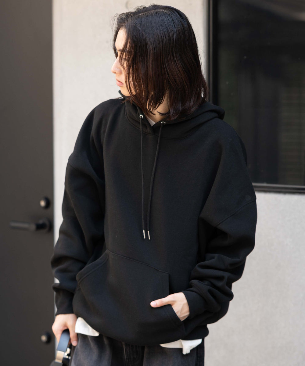 ブラック モデル：175cm L着用