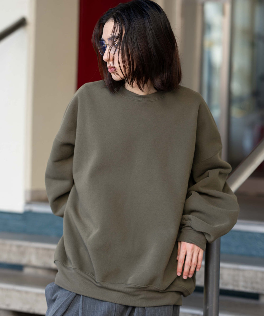 カーキ モデル：175cm L着用