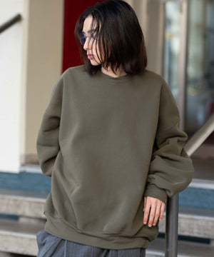 カーキ モデル：175cm L着用