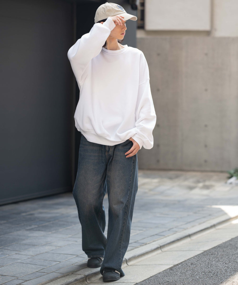 ホワイト モデル：175cm L着用