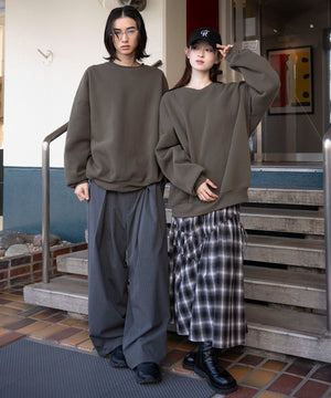 カーキ　モデル：163cm M着用