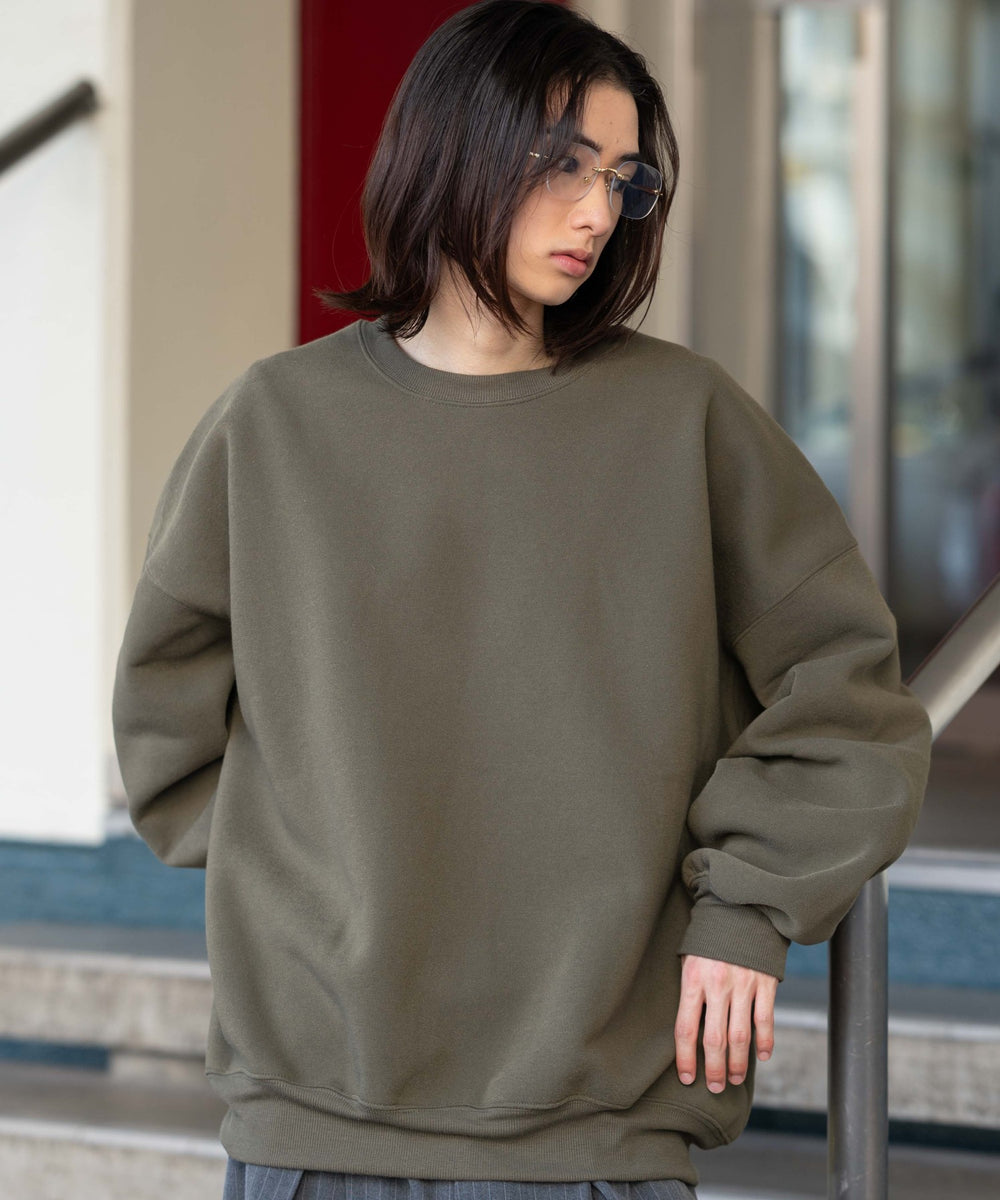 カーキ モデル：175cm L着用