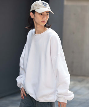 ホワイト モデル：175cm L着用