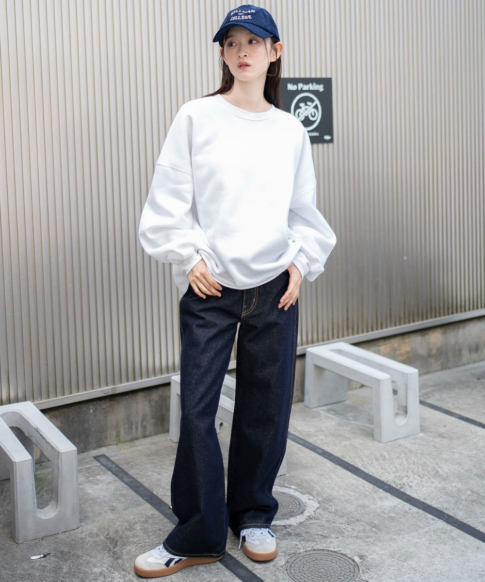 ホワイト　モデル：163cm M着用