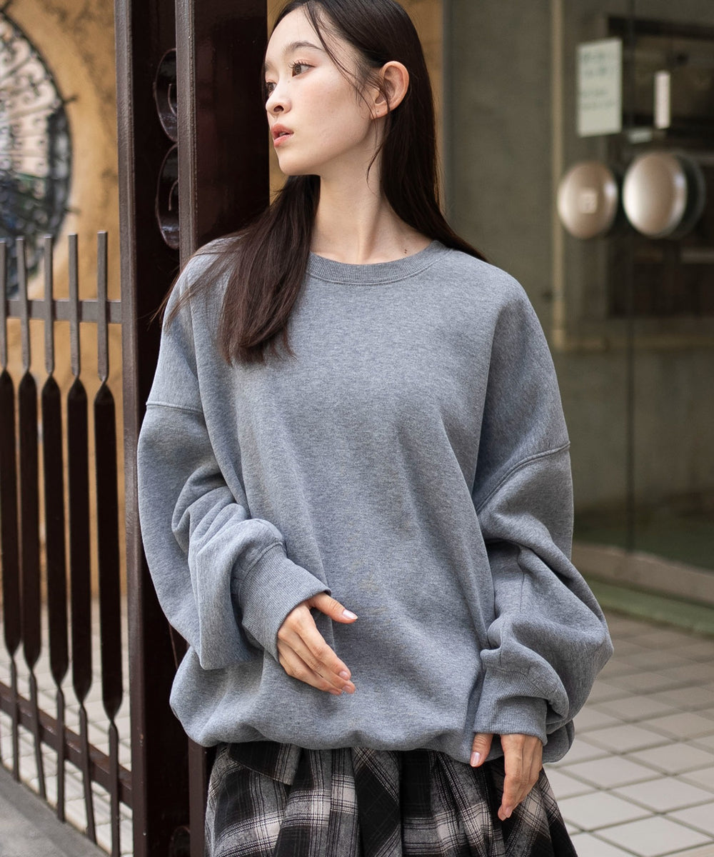 グレーソノタ　モデル：163cm M着用