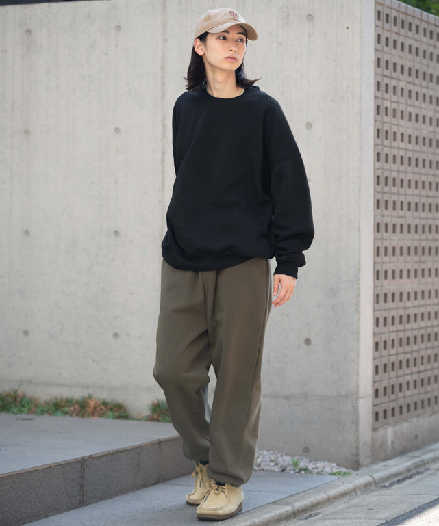 カーキ モデル：175cm L着用