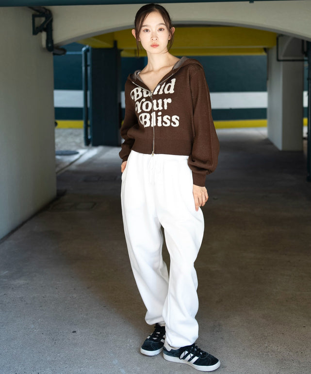 ホワイト　モデル：163cm M着用