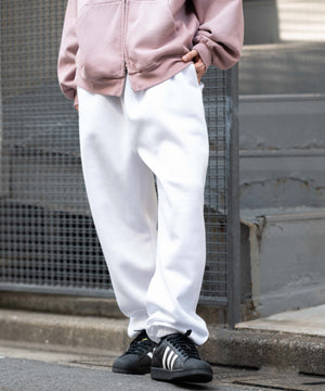 ホワイト モデル：175cm L着用