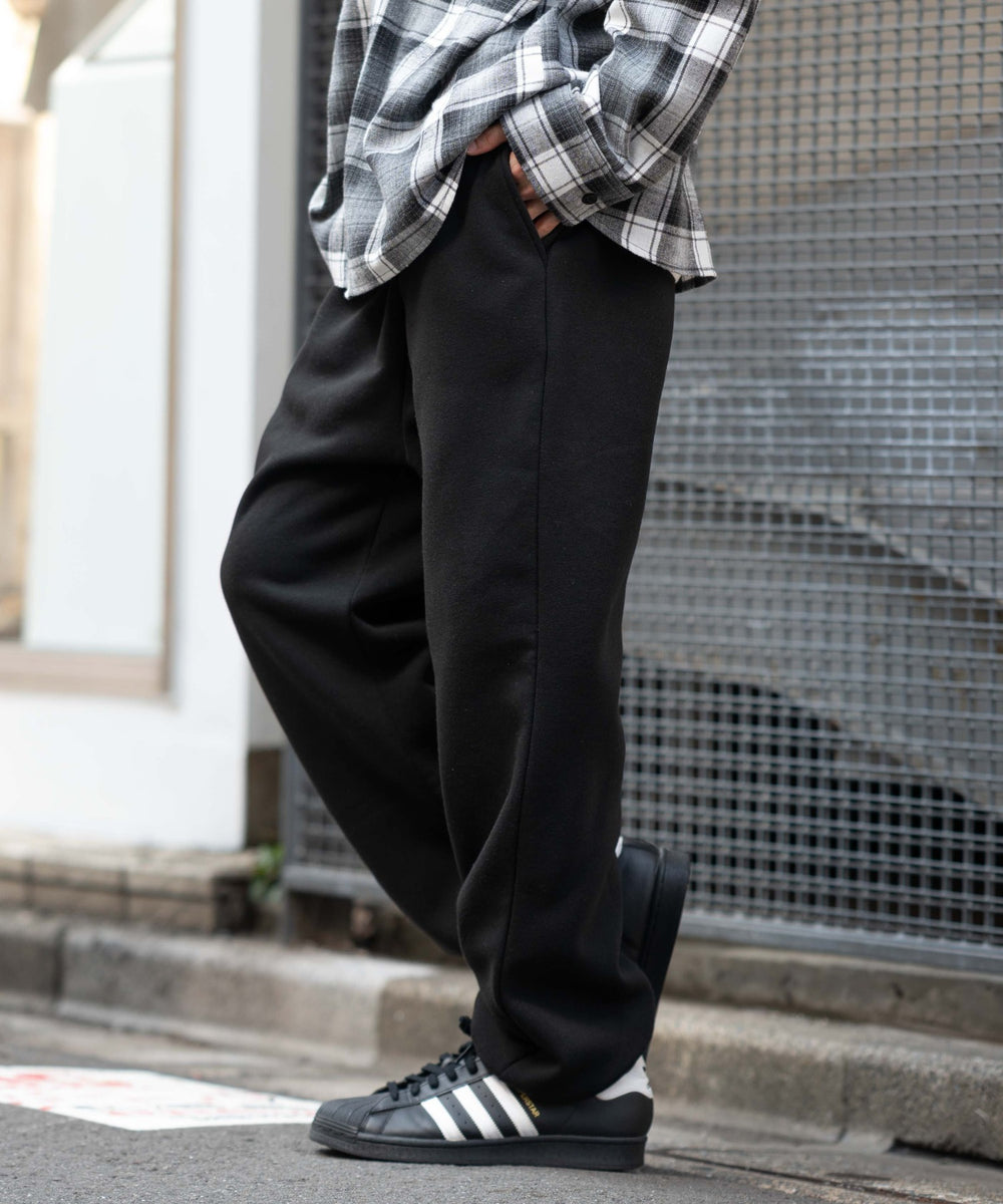 ブラック モデル：175cm L着用