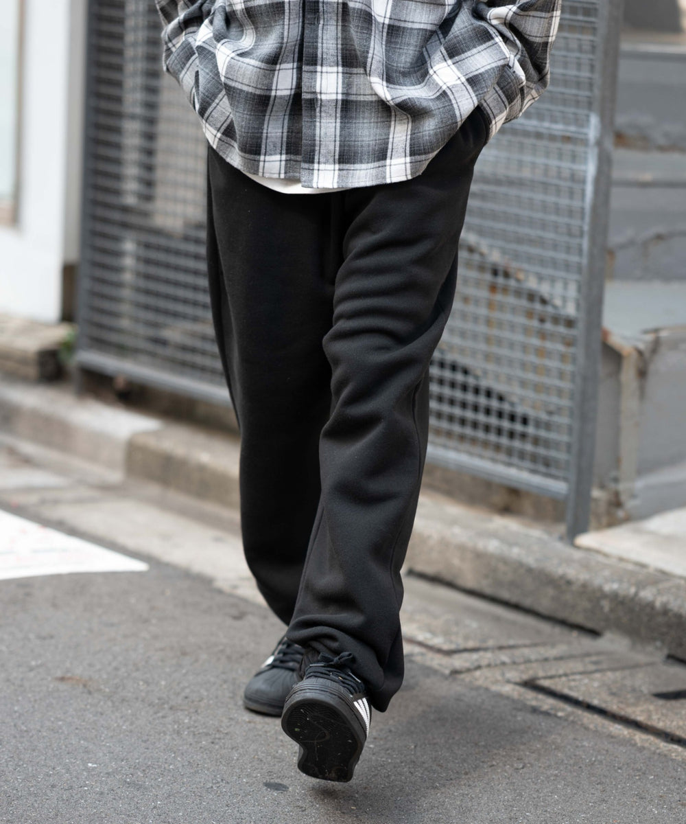 ブラック モデル：175cm L着用