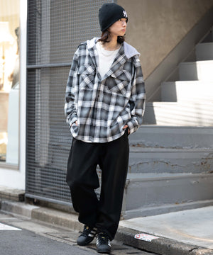 ブラック モデル：175cm L着用