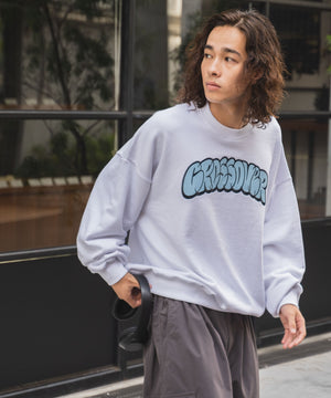 ホワイト モデル：174㎝ L着用