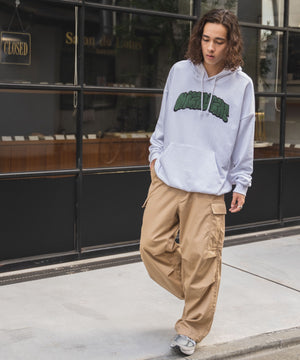 ホワイト モデル：174㎝ L着用