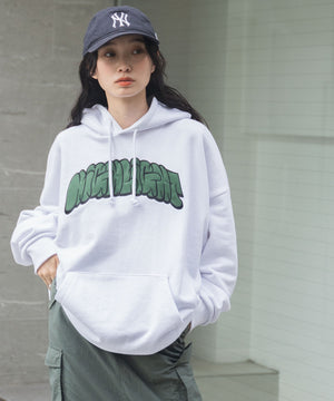 ホワイト モデル：161cm L着用