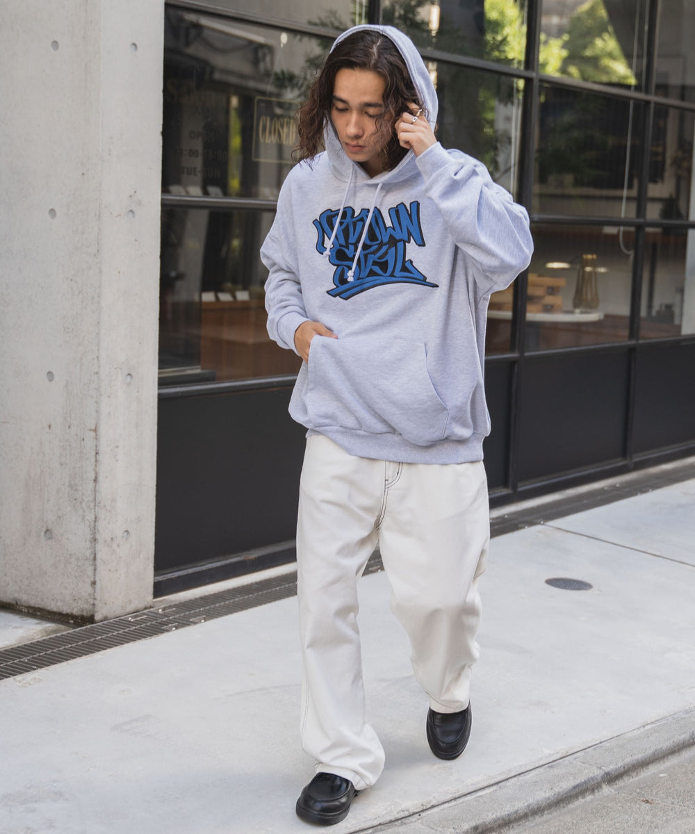 グレー モデル：174㎝ L着用