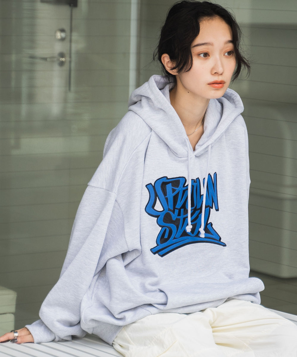 グレー モデル：161cm L着用