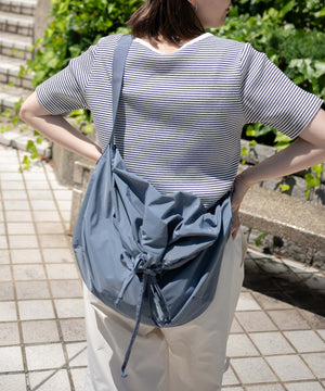 Lグレー