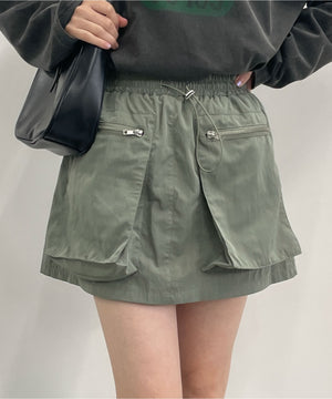 カーキ　モデル:155cm F着用