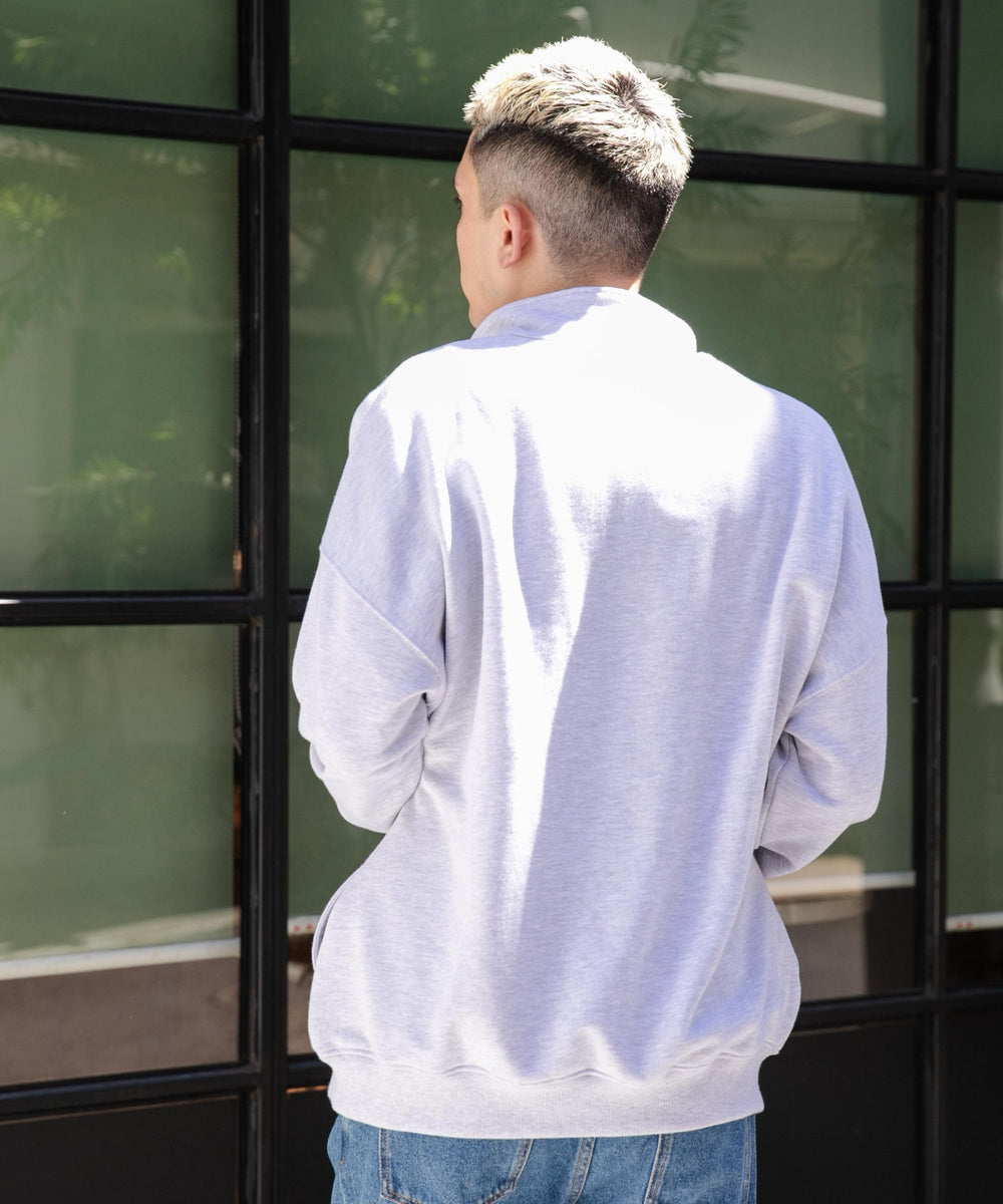 グレー モデル：178cm L着用