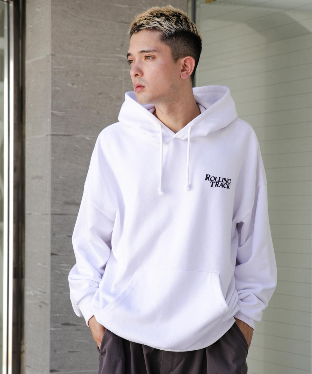 ホワイト モデル：178cm L着用